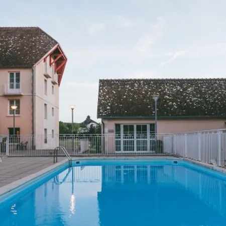 T2 Renove Avec Piscine Chauffee Proche Thermes, Parking Et Wifi - Fr-1-541-164 * La Roche-Posay